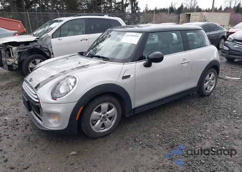 2015 Mini Hardtop Cooper из США, поврежденный, VIN WMWXM5C54F3A57204